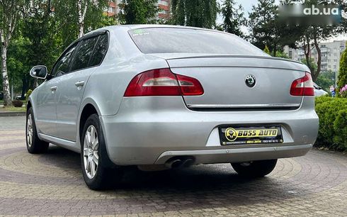 Skoda Superb 2012 - фото 5