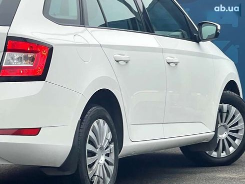 Skoda Fabia 2021 - фото 16