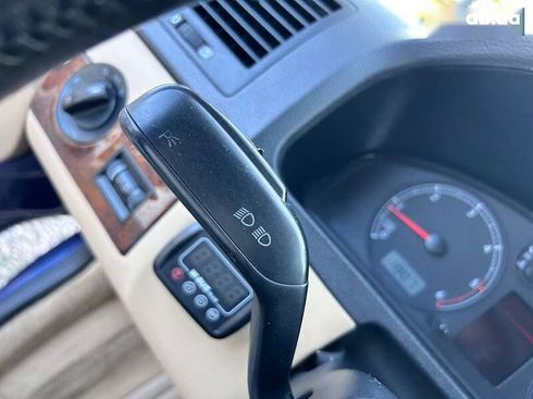 Volkswagen Multivan 2005 - фото 20