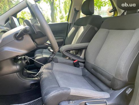 Citroёn C4 2015 желтый - фото 14