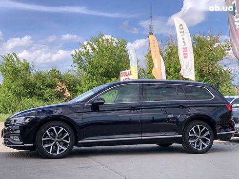 Volkswagen Passat 2021 - фото 14