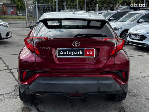 Toyota C-HR 2017 красный - фото 3