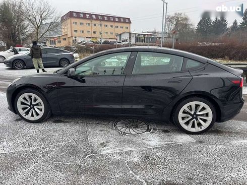 Tesla Model 3 2022 - фото 8