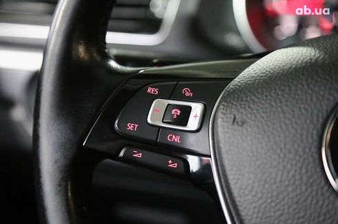 Volkswagen Passat 2018 - фото 18