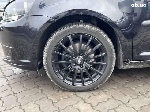 Volkswagen Touran 2011 - фото 12