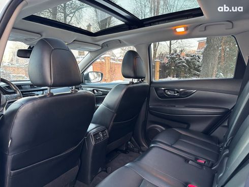 Nissan Rogue 2018 белый - фото 32