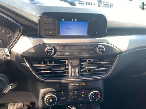 Ford Escape 2021 - фото 17