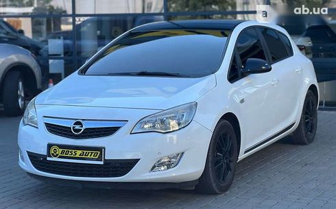 Opel Astra 2010 - фото 2