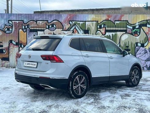 Volkswagen Tiguan 2018 - фото 8