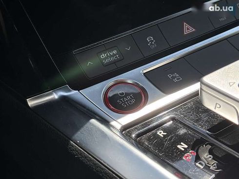 Audi e-tron S 2021 - фото 19