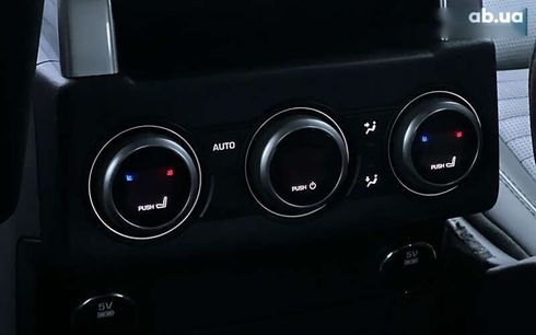 Land Rover Discovery 2017 - фото 22