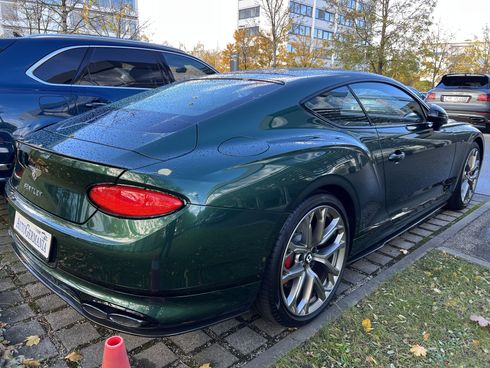 Bentley Continental GT 2023 - фото 14