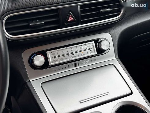 Hyundai Kona Electric 2020 - фото 28