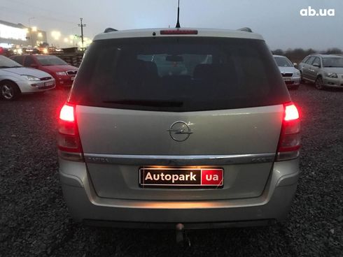 Opel Zafira 2010 серый - фото 6