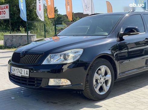 Skoda Octavia 2010 - фото 4