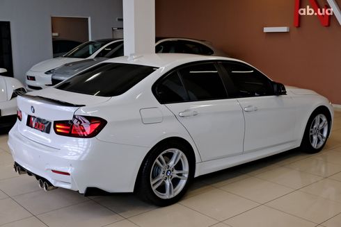 BMW 3 серия 2014 белый - фото 3