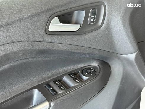 Ford Escape 2018 белый - фото 13