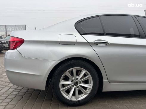 BMW 5 серия 2013 серый - фото 19