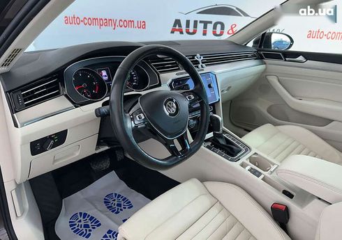 Volkswagen Passat 2017 - фото 10