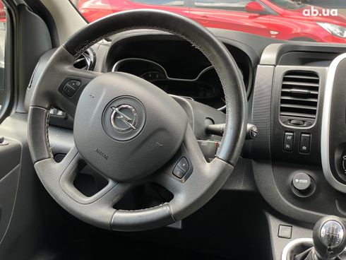 Opel Vivaro 2015 серый - фото 22