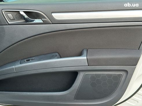 Skoda Superb 2012 белый - фото 39