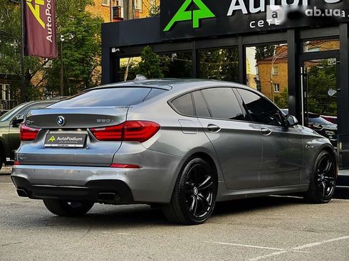 BMW 5 серия 2015 - фото 13