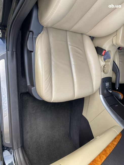 Hyundai Sonata 2009 черный - фото 13