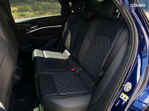 Audi E-Tron 2021 - фото 20