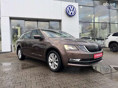 Skoda Octavia 2019 - фото 2