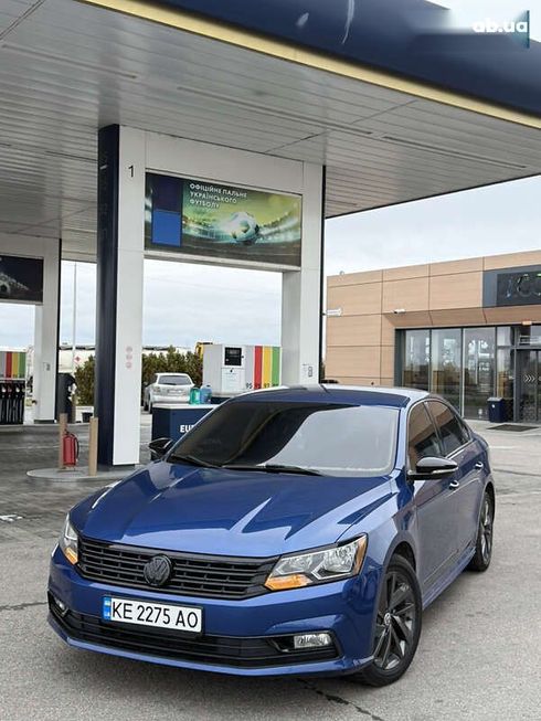 Volkswagen Passat 2017 - фото 10