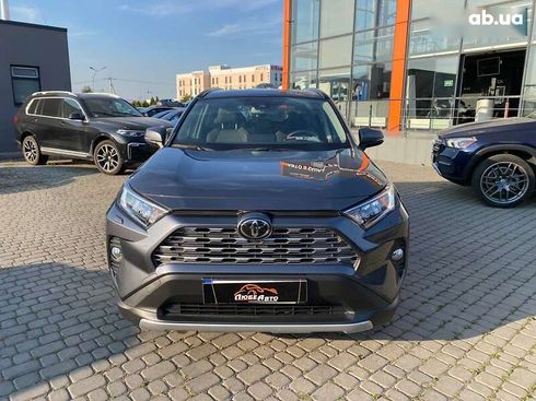 Toyota RAV4 2020 - фото 2