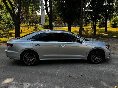 Volkswagen passat b8 2020 серый - фото 6