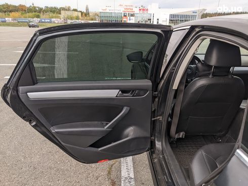 Volkswagen Passat 2012 черный - фото 2