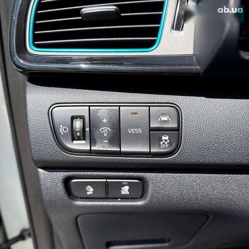 Kia Niro 2019 - фото 21