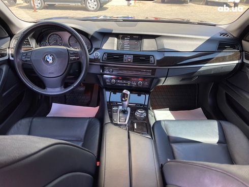 BMW 5 серия 2012 черный - фото 31
