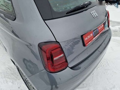 Fiat 500E 2022 - фото 18