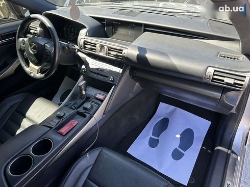 Lexus IS 2015 - фото 10