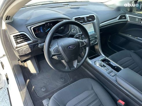 Ford Fusion 2019 - фото 8
