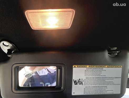Toyota RAV4 2017 синий - фото 12
