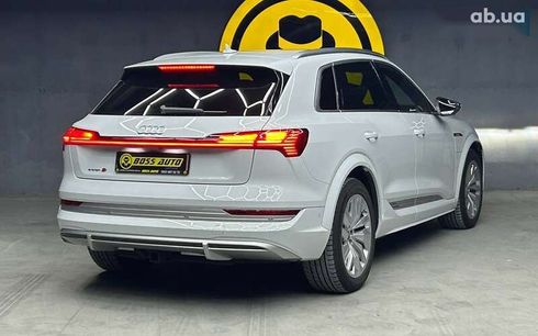 Audi E-Tron 2022 - фото 6