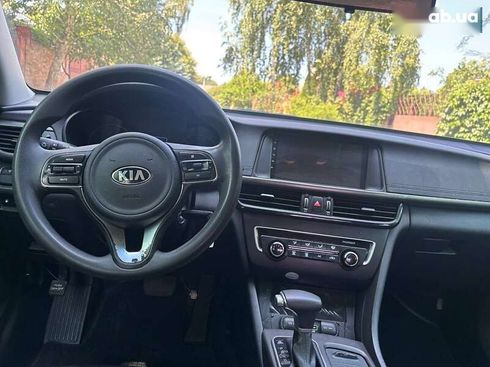 Kia K5 2017 - фото 10
