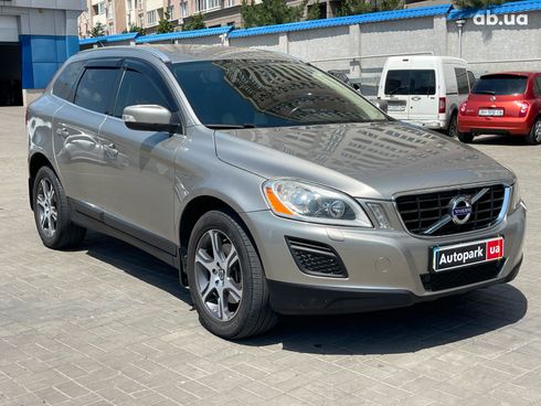 Volvo XC60 2012 коричневый - фото 3