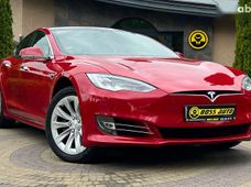 Продаж вживаних Tesla Model S 2017 року - купити на Автобазарі