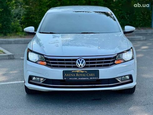 Volkswagen Passat 2017 - фото 5