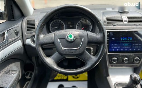 Skoda Octavia 2010 - фото 13