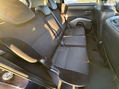 Mitsubishi Outlander 2012 - фото 26