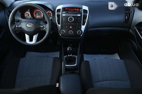 Kia Cee'd 2011 - фото 25