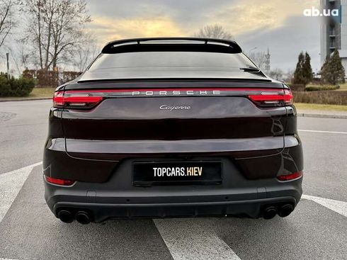 Porsche Cayenne Coupe 2021 - фото 12