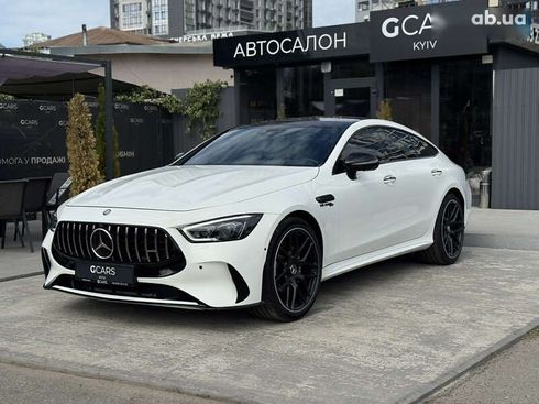Mercedes-Benz AMG GT 4 2019 - фото 10