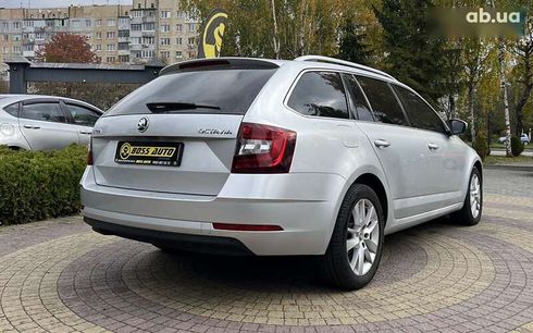 Skoda Octavia 2018 - фото 7